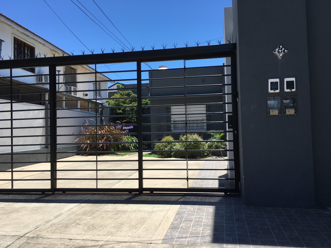 Departamento de 2 Ambientes en veta, Planta Baja con Patio Propio - Quilmes