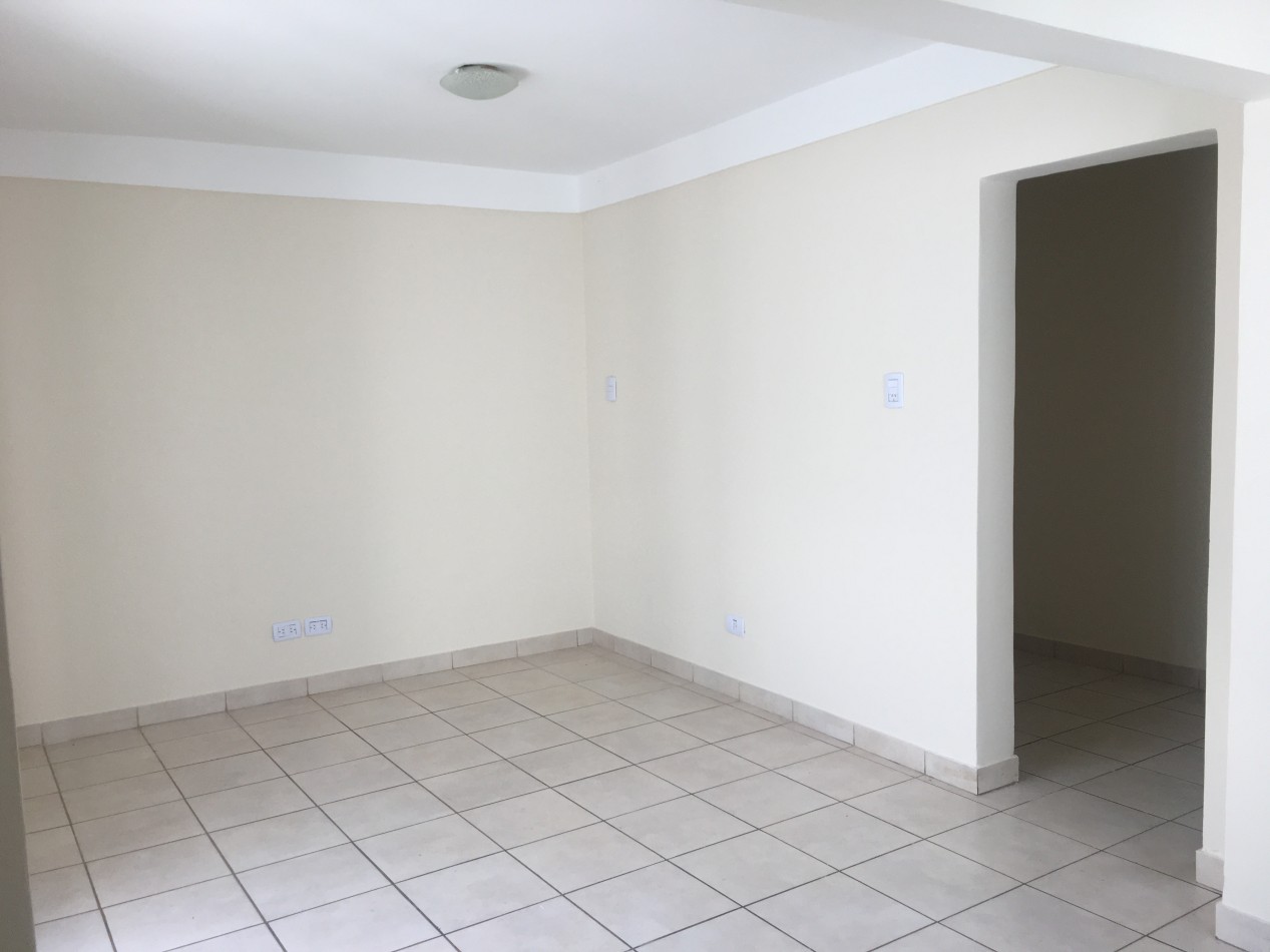 Departamento de 2 Ambientes en veta, Planta Baja con Patio Propio - Quilmes