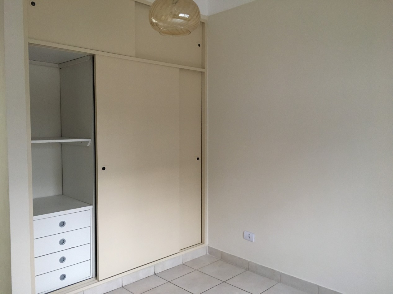 Departamento de 2 Ambientes en veta, Planta Baja con Patio Propio - Quilmes