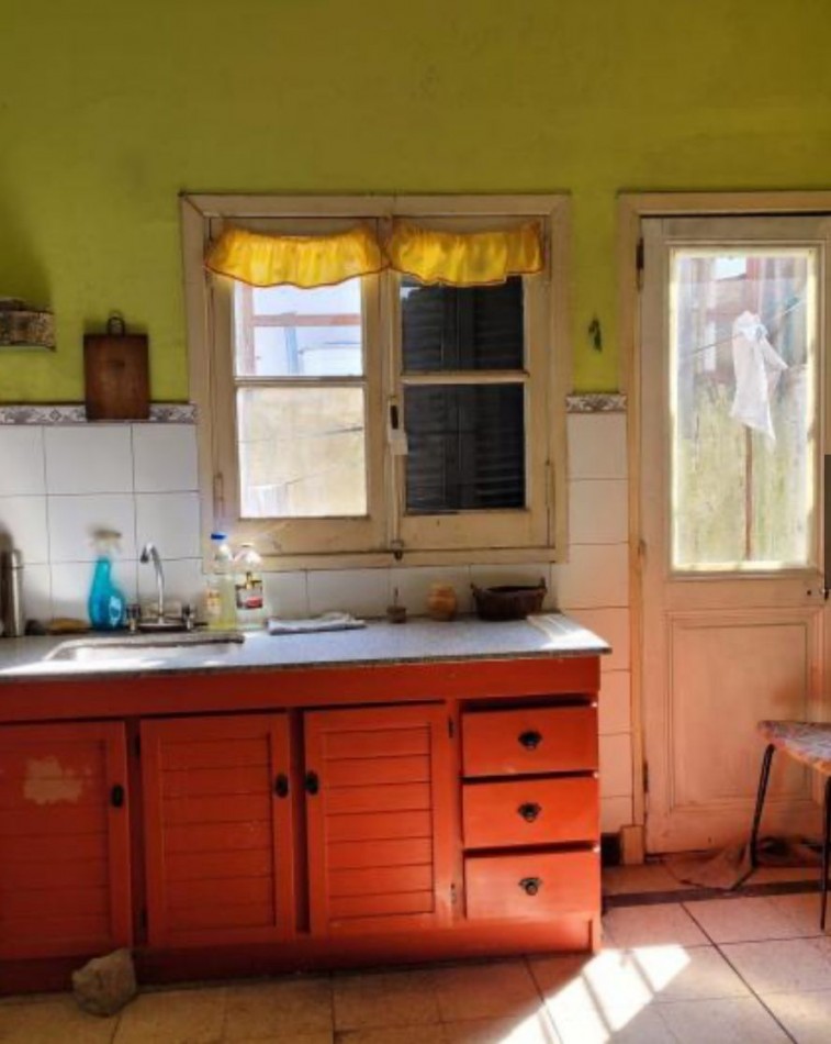 Casa en Venta Quilmes - 12 de octubre 7 ambientes