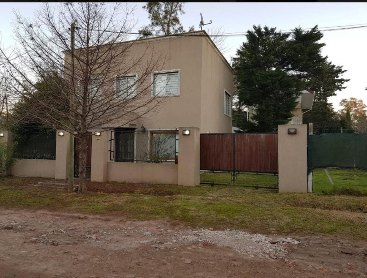 Hermosa casa en venta en El Pato - Berazategui