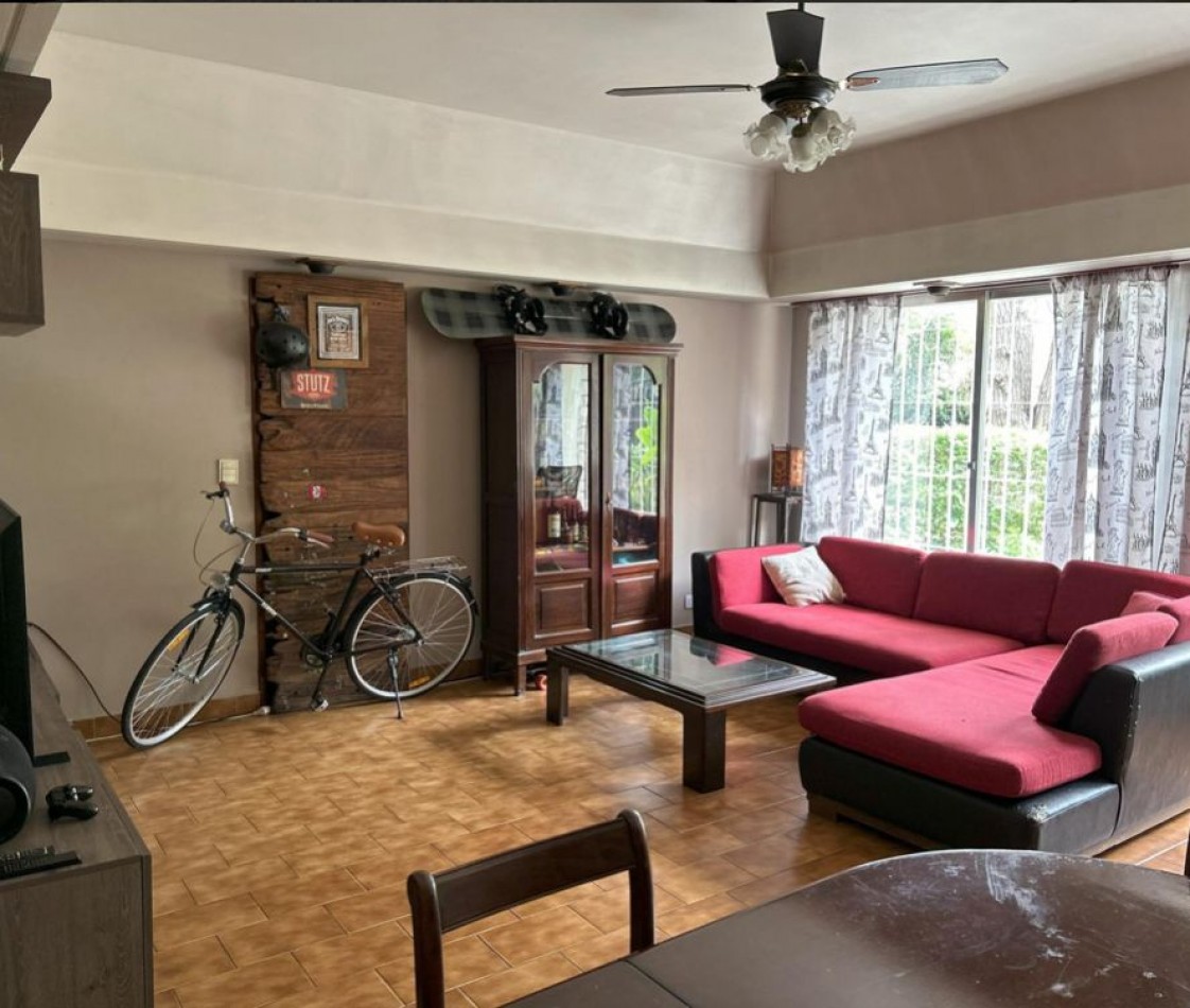 Importante casa en Venta - Florencio Varela