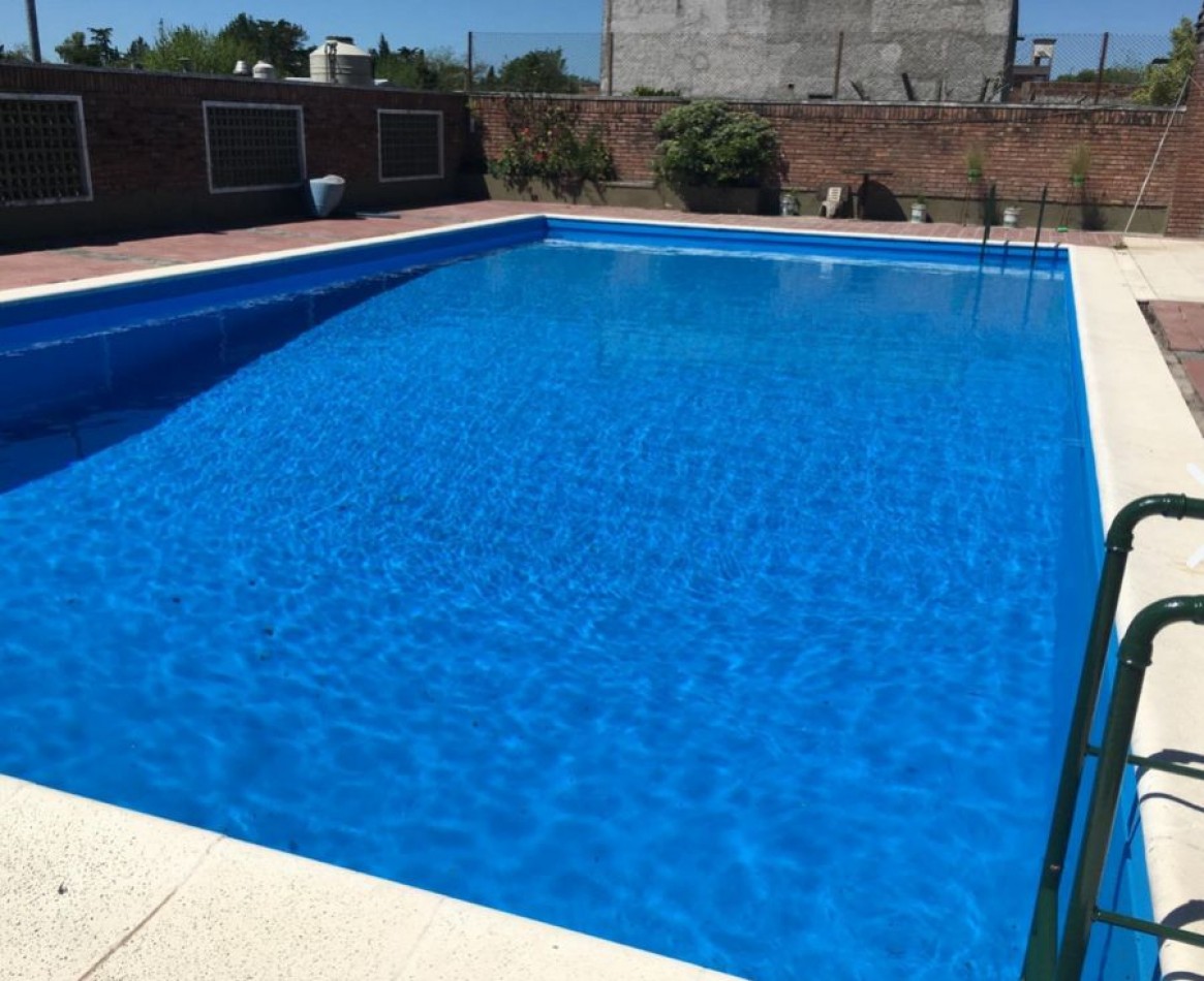 Importante casa en Venta - Florencio Varela