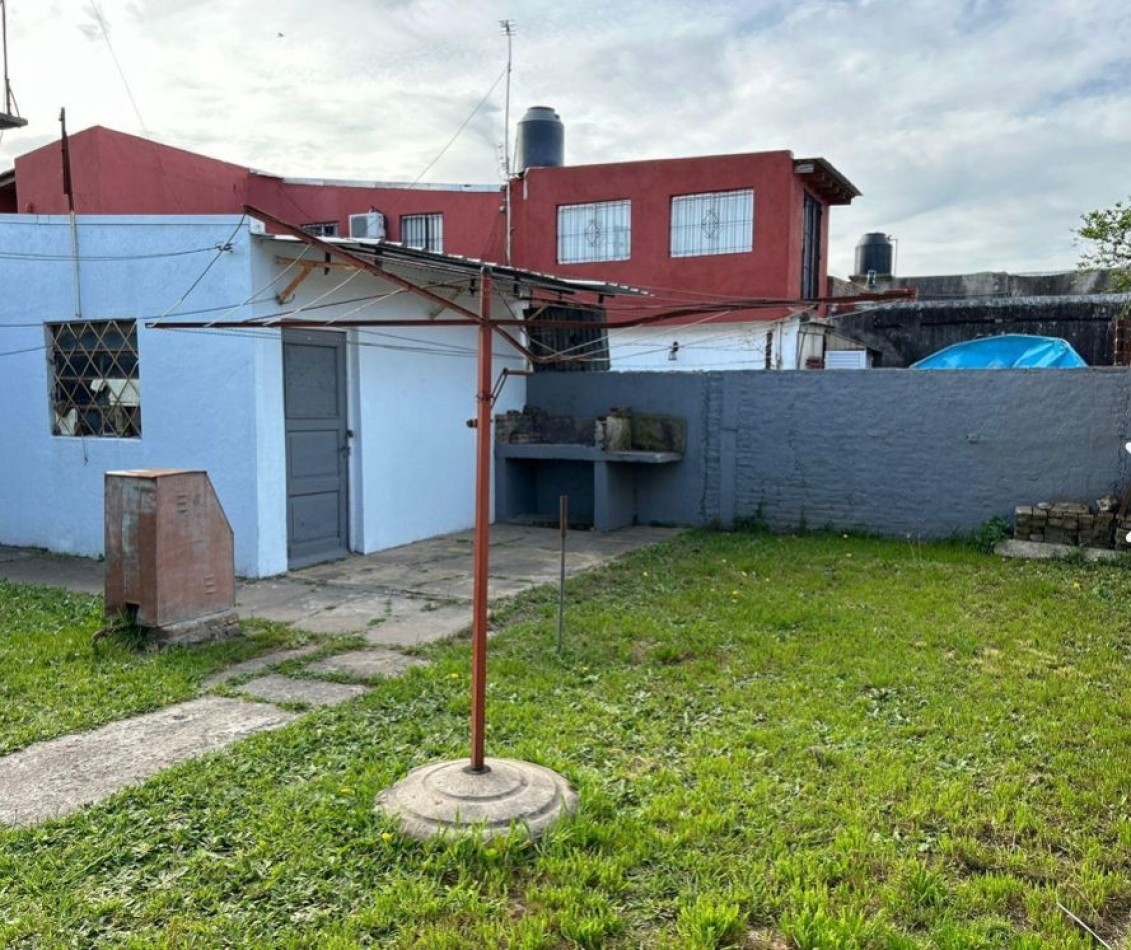 Muy linda casa en venta - Florencio Varela Centro
