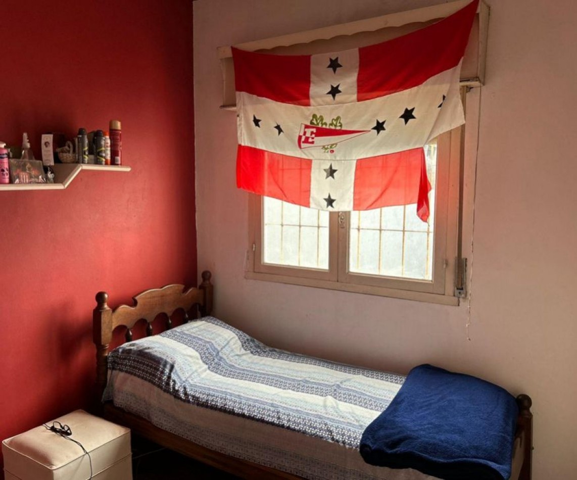 Muy linda casa en venta - Florencio Varela Centro