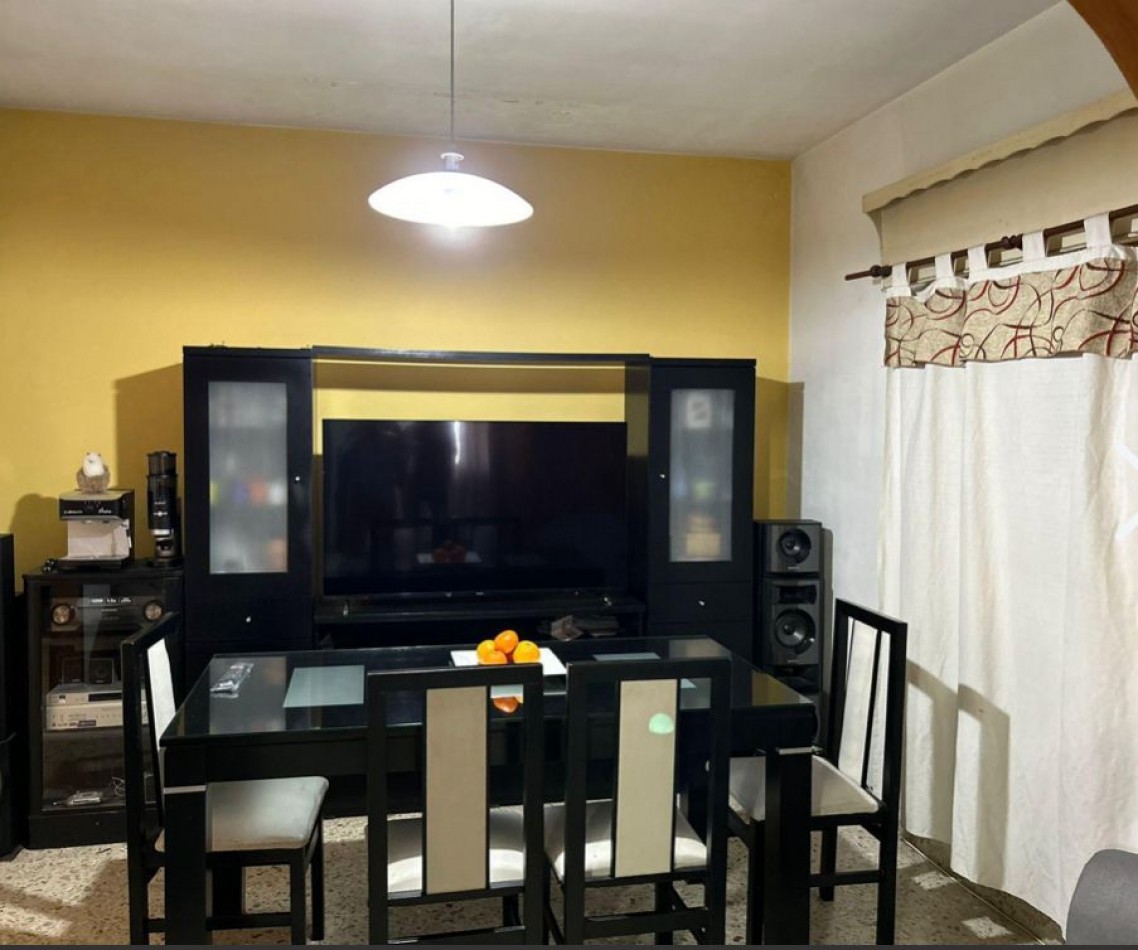 Muy linda casa en venta - Florencio Varela Centro