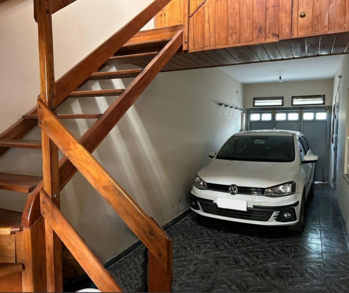 Muy linda casa en venta - Florencio Varela Centro