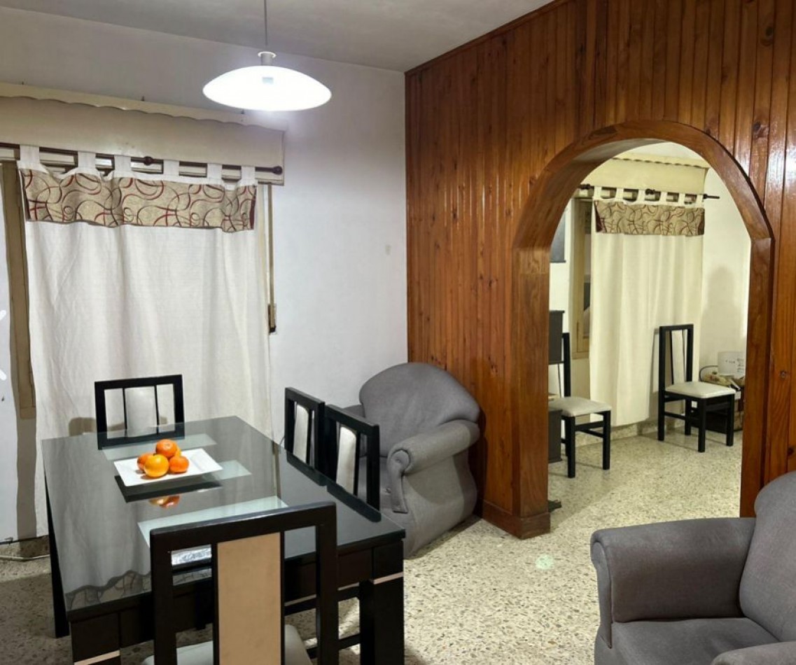Muy linda casa en venta - Florencio Varela Centro