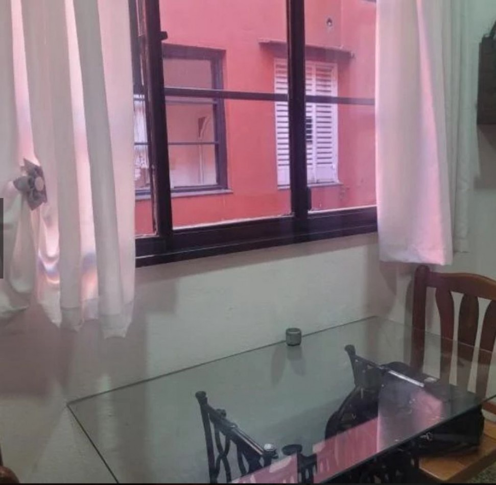 Departamento de Tres Ambientes en venta con Amplio Patio Terraza en Quilmes Oeste