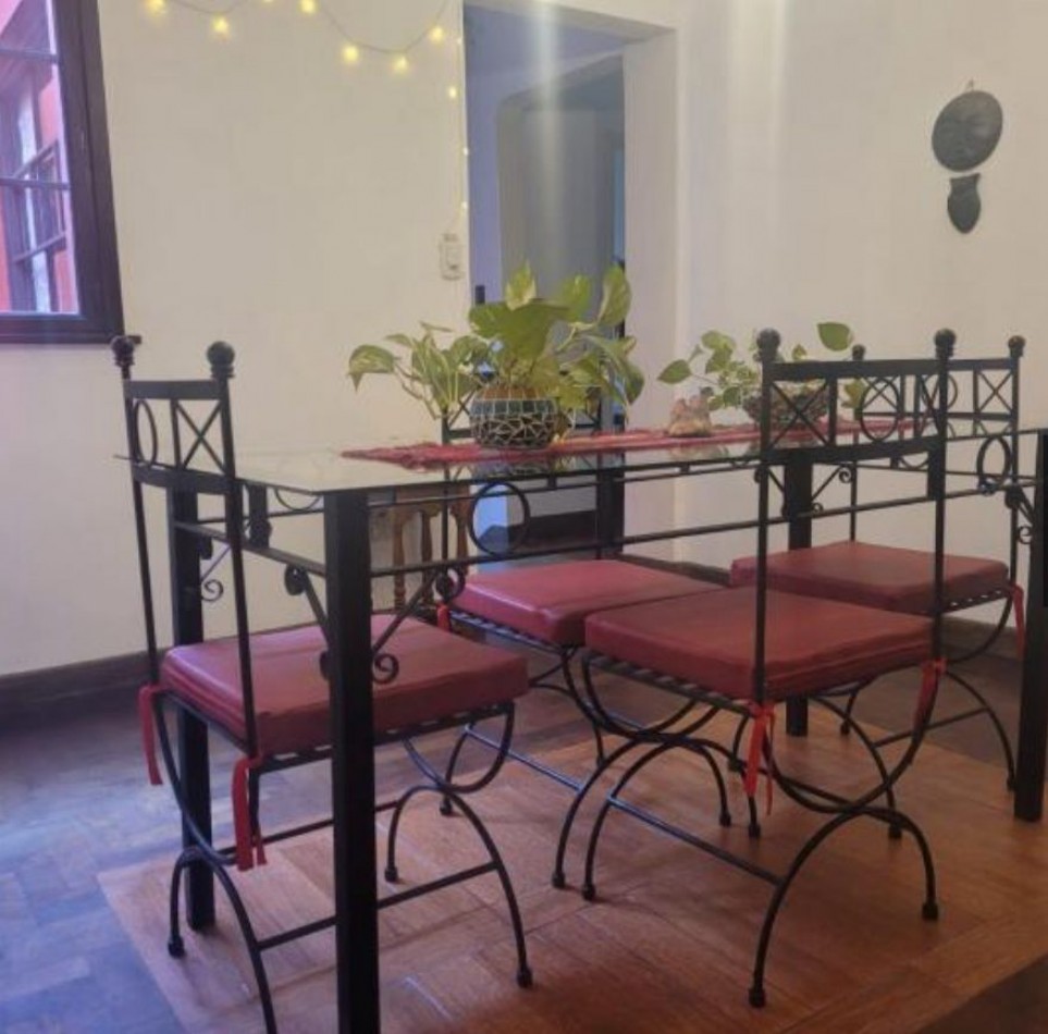 Departamento de Tres Ambientes en venta con Amplio Patio Terraza en Quilmes Oeste