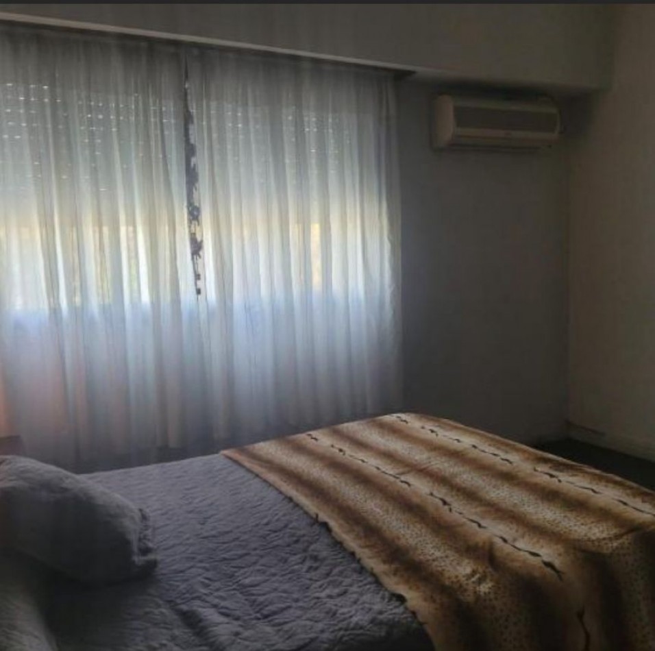 Departamento de Tres Ambientes en venta con Amplio Patio Terraza en Quilmes Oeste