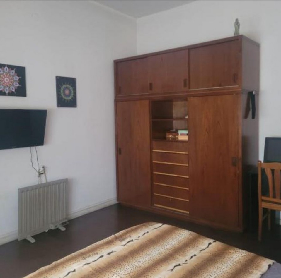 Departamento de Tres Ambientes en venta con Amplio Patio Terraza en Quilmes Oeste