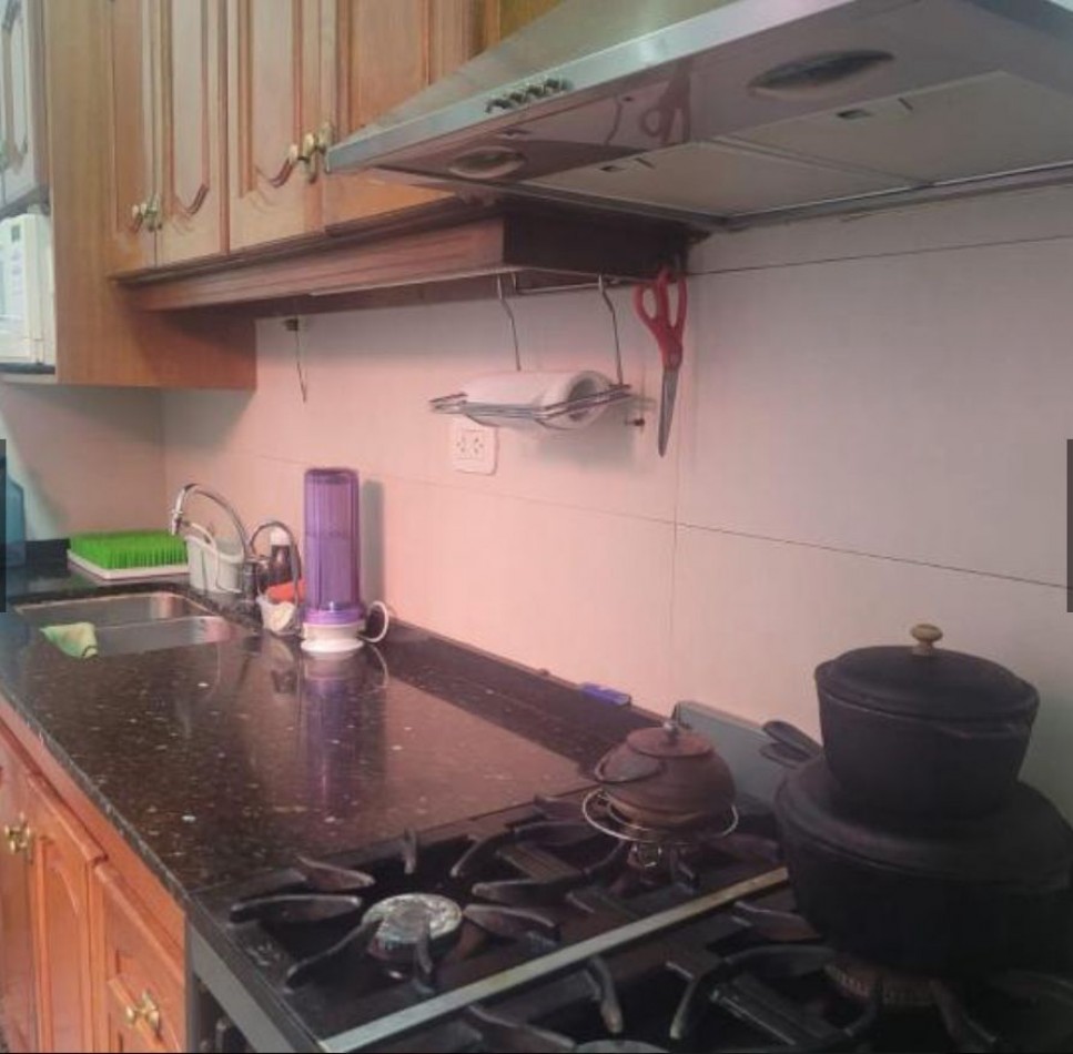 Departamento de Tres Ambientes en venta con Amplio Patio Terraza en Quilmes Oeste