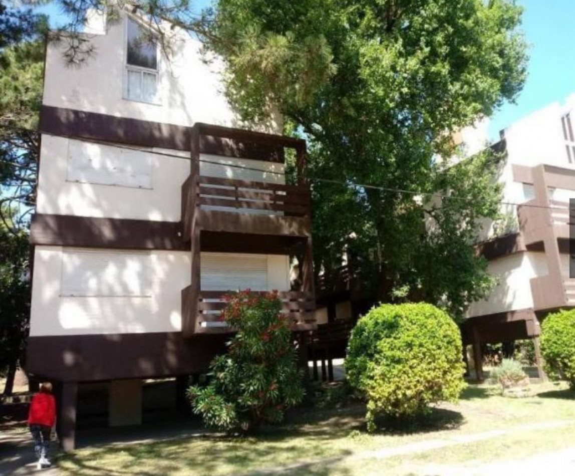 Venta Departamento en Duplex de 3 Amb con Cochera en Pinamar