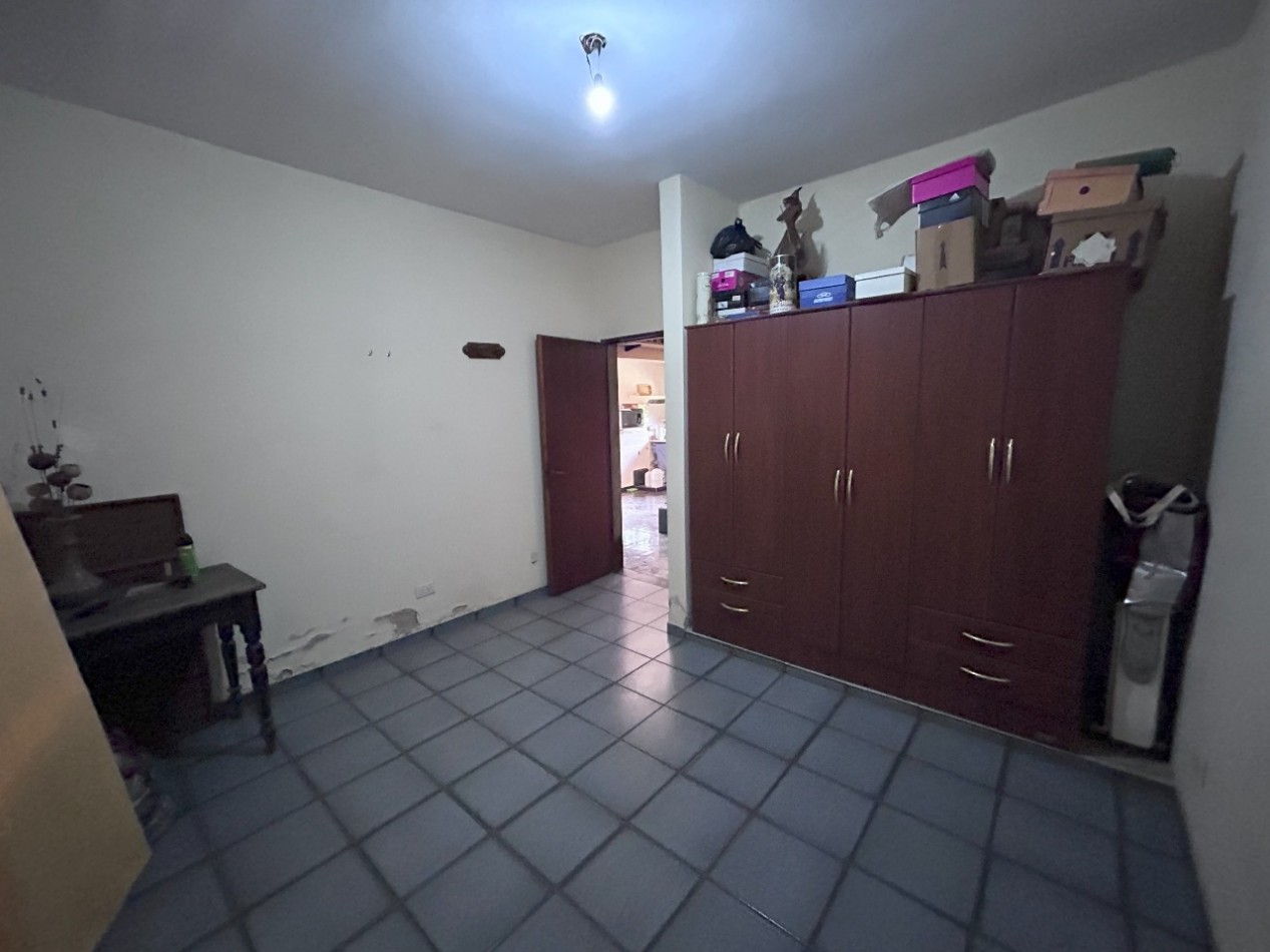 2 Casas en venta - Florencio Varela - Granaderos 200