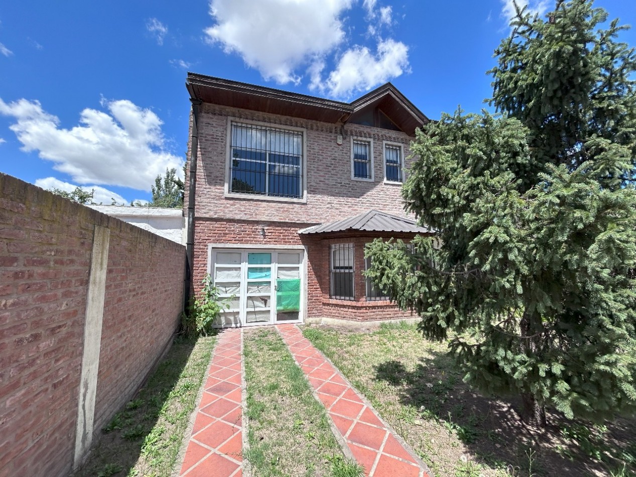 2 Casas en venta - Florencio Varela - Granaderos 200