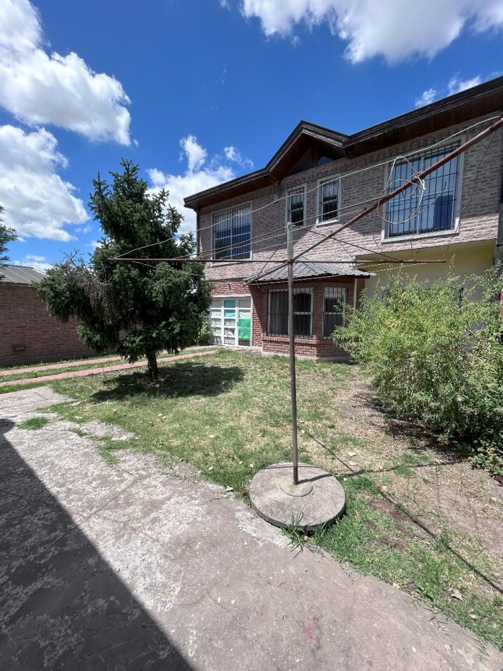 2 Casas en venta - Florencio Varela - Granaderos 200