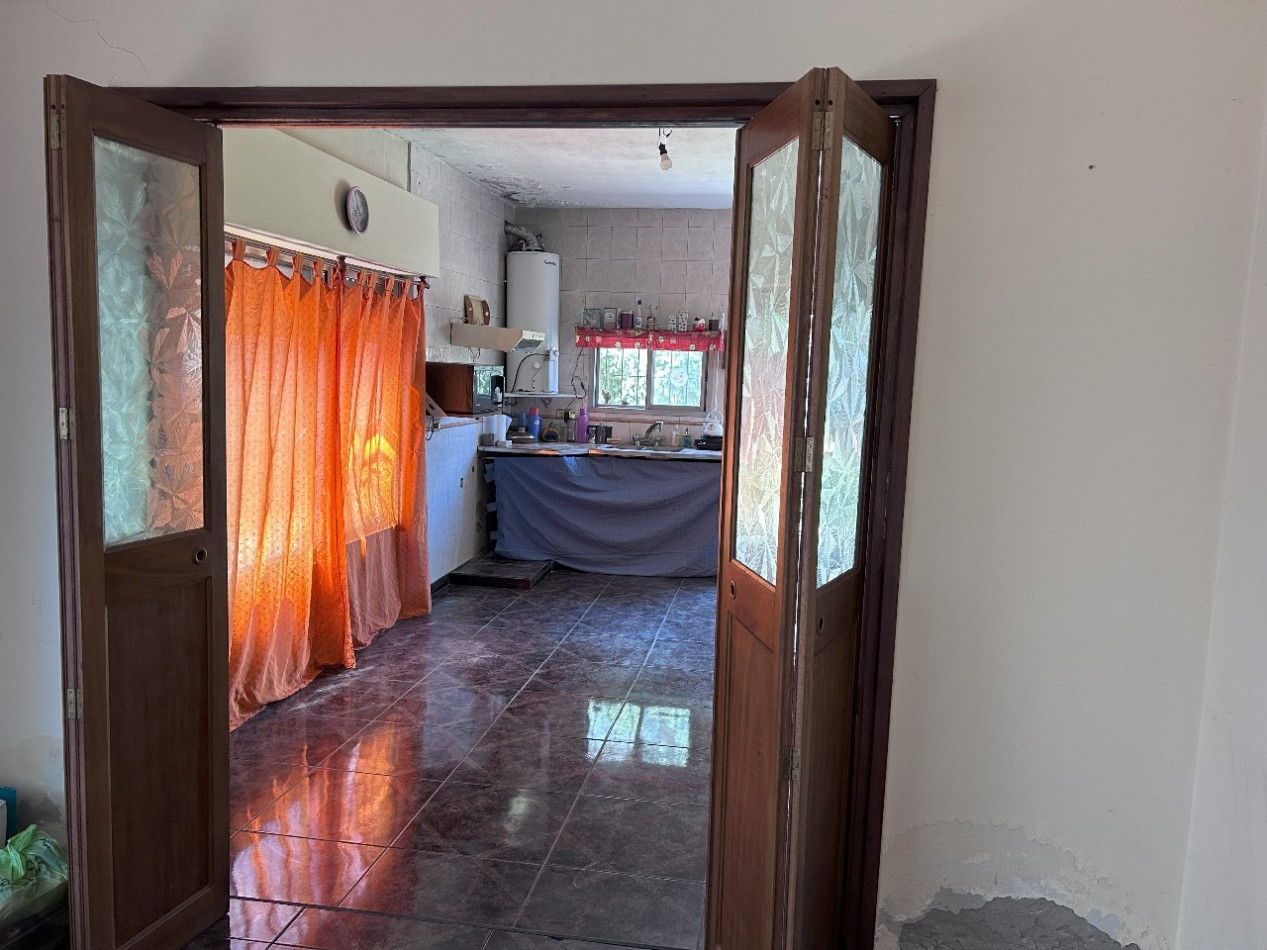 2 Casas en venta - Florencio Varela - Granaderos 200
