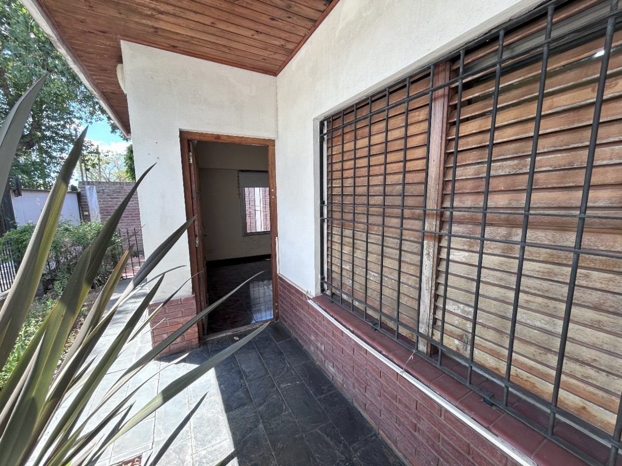 2 Casas en venta - Florencio Varela - Granaderos 200