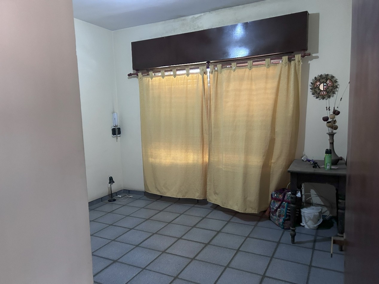 2 Casas en venta - Florencio Varela - Granaderos 200