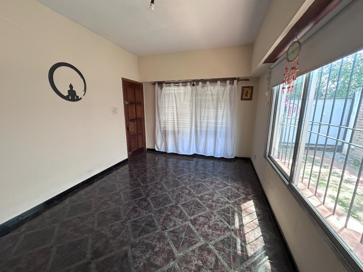 2 Casas en venta - Florencio Varela - Granaderos 200