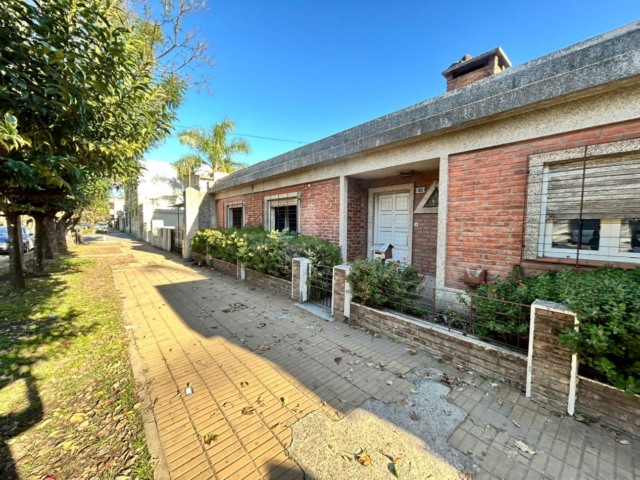 Casa en Venta a reciclar - VillaVateone - Florencio Varela