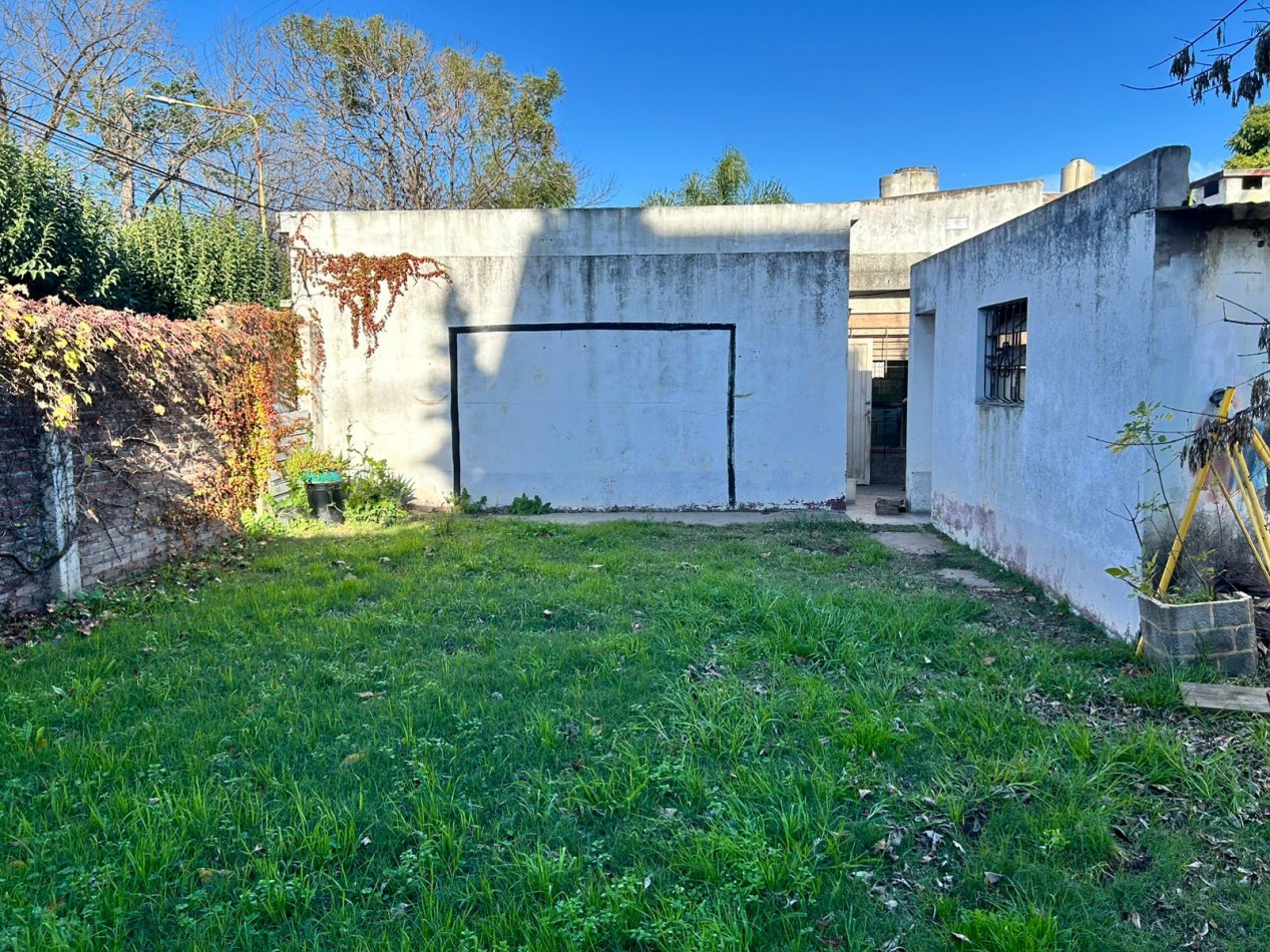 Casa en Venta a reciclar - VillaVateone - Florencio Varela