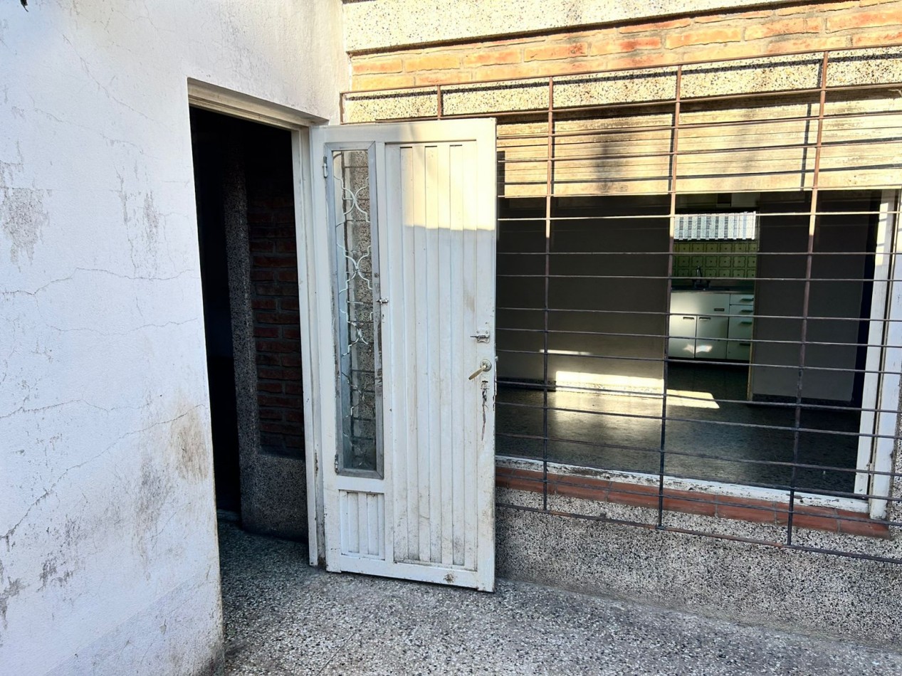Casa en Venta a reciclar - VillaVateone - Florencio Varela