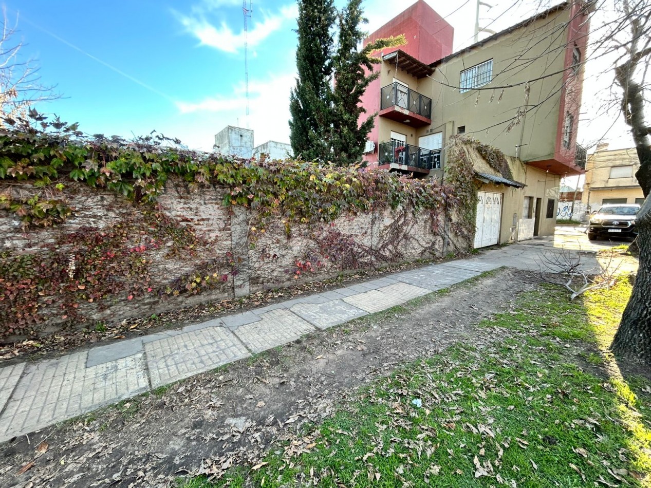 Casa en Venta a reciclar - VillaVateone - Florencio Varela