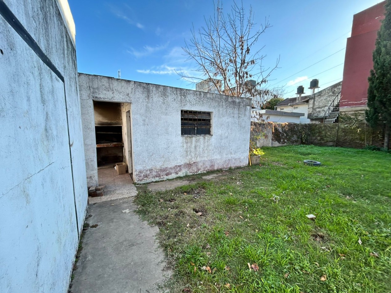 Casa en Venta a reciclar - VillaVateone - Florencio Varela