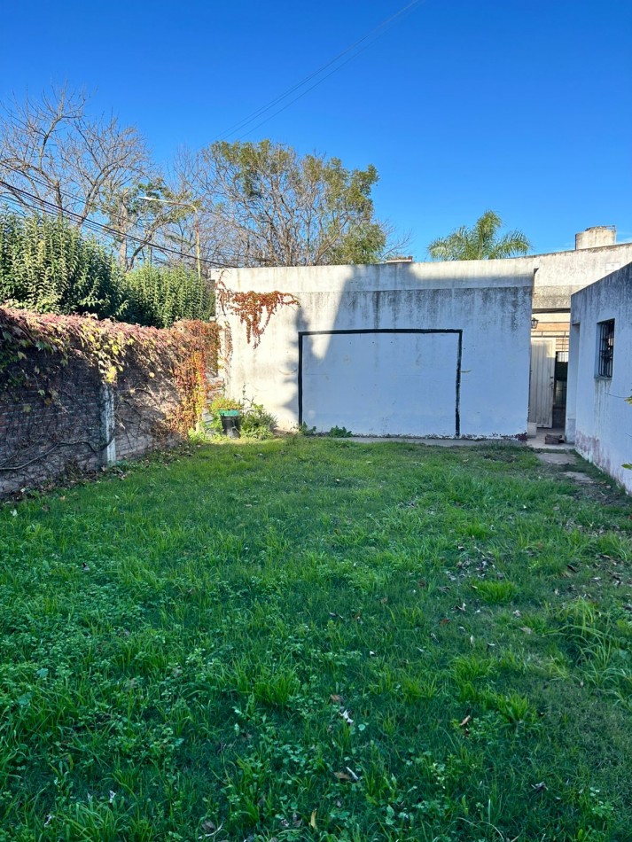 Casa en Venta a reciclar - VillaVateone - Florencio Varela