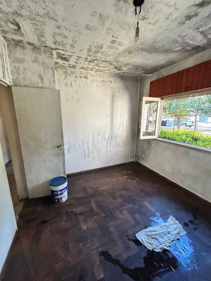 Casa en Venta a reciclar - VillaVateone - Florencio Varela