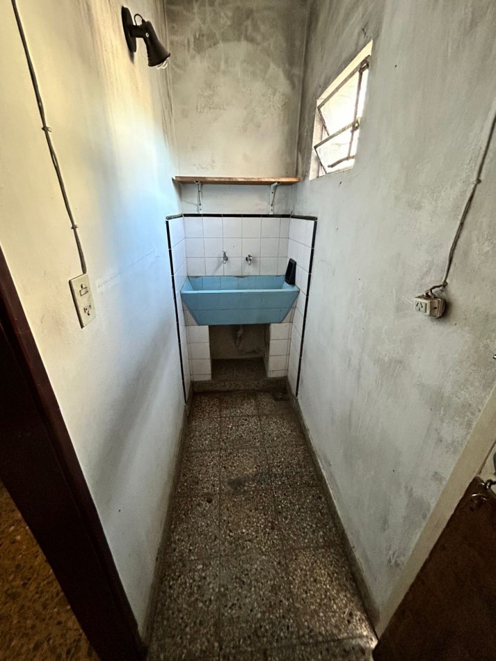Casa en Venta a reciclar - VillaVateone - Florencio Varela