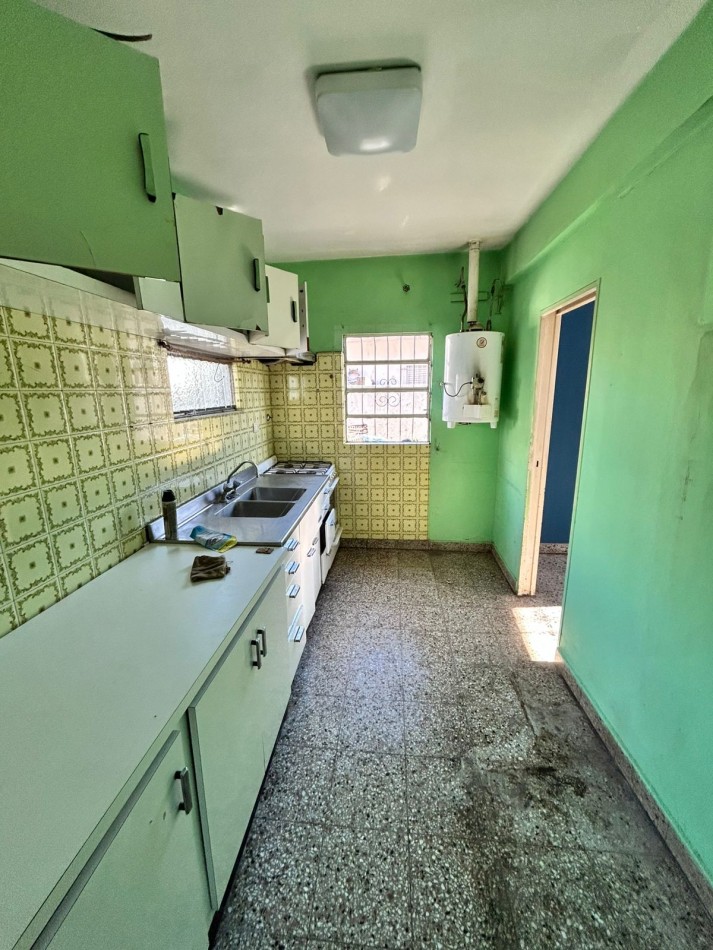 Casa en Venta a reciclar - VillaVateone - Florencio Varela