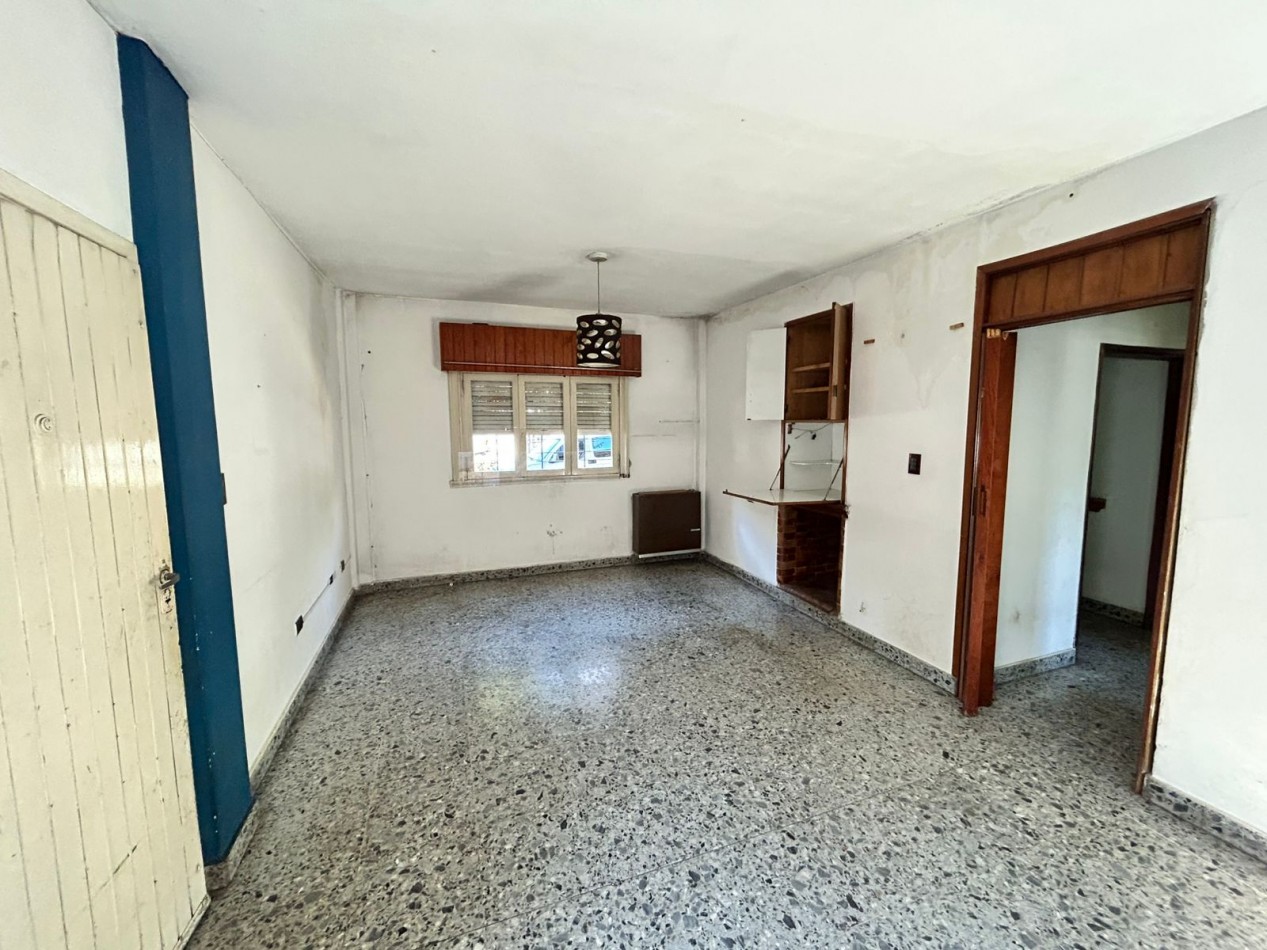 Casa en Venta a reciclar - VillaVateone - Florencio Varela