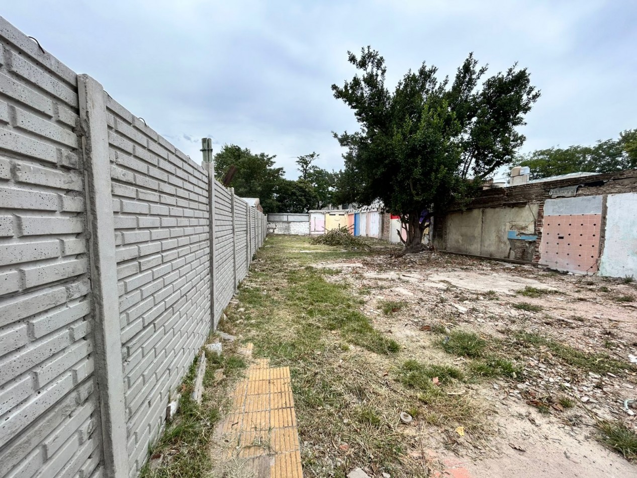 CASA EN VENTA - FLORENCIO VARELA - ZONA SENZABELLO