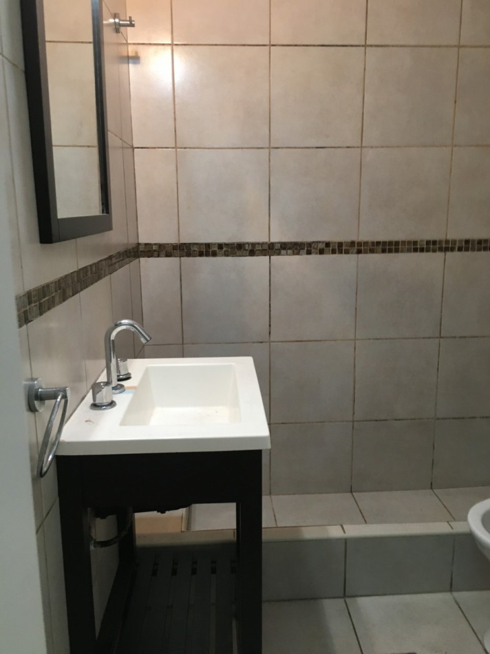 Departamento de 2 Ambientes en veta, Planta Baja con Patio Propio - Quilmes