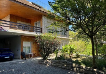 Importante casa en Venta - Florencio Varela