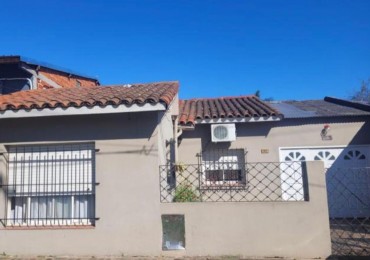 Casa de 3 ambientes en venta - Berazategui